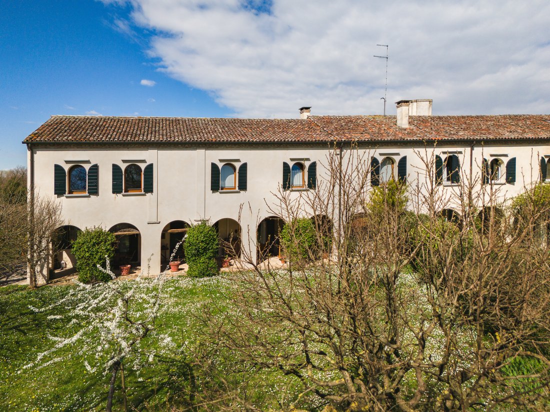 Villa in Cathedral - Piazza dei Signori, Treviso, Italy 4 - 18412113
