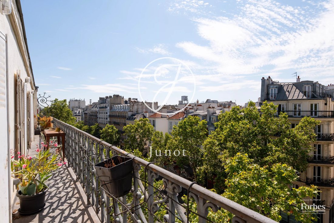 Apartment in Chateau d'Eau-Lancry, Paris 10e Arrondissement, Paris 2 - 18413815