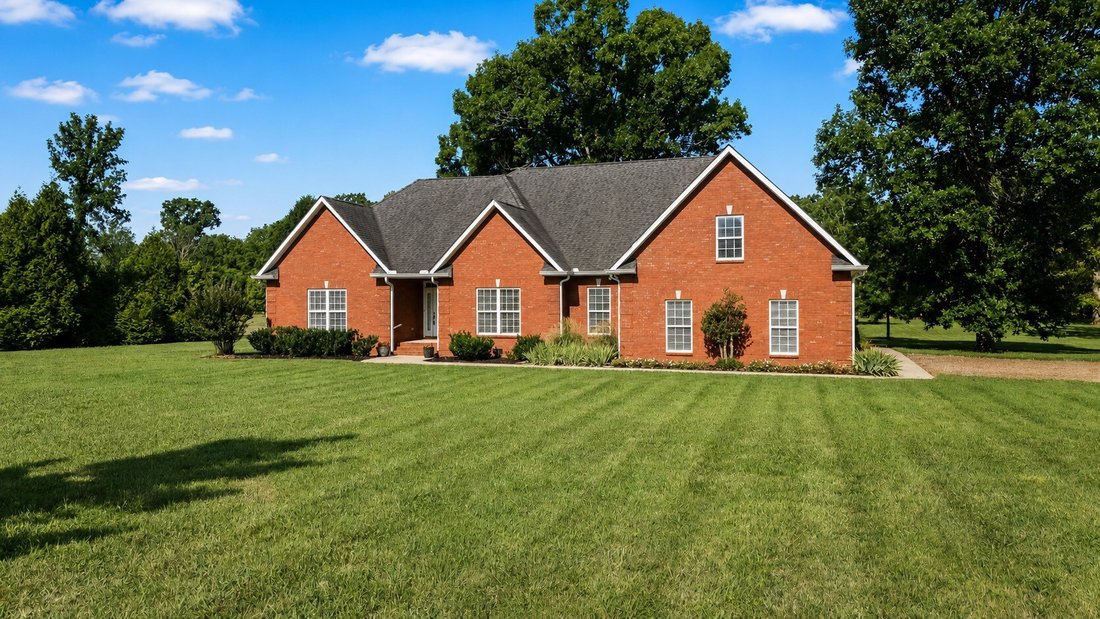 House in Christiana, Tennessee, United States 1 - 18411402