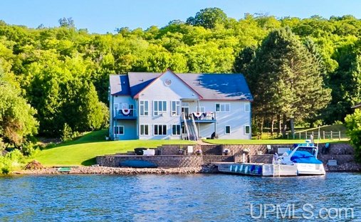 House in Houghton, Michigan, United States 1