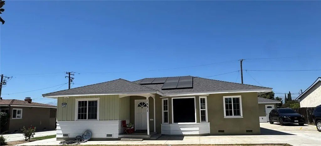 West Covina, California, United States 1 - 18411292