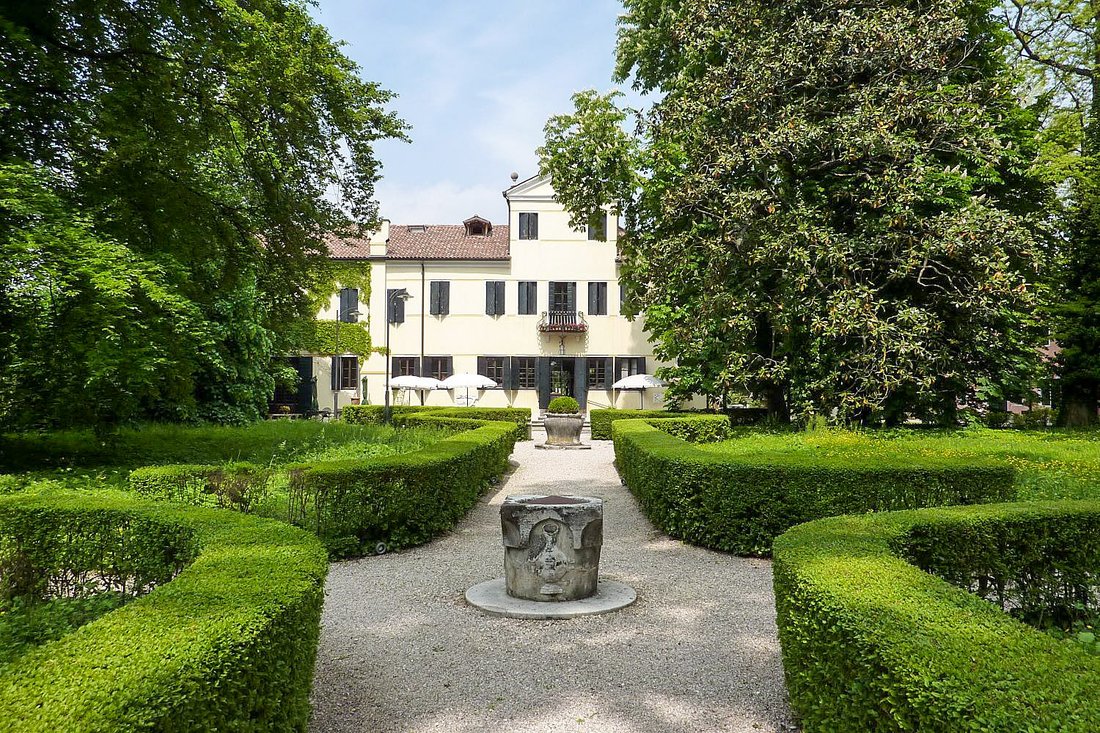 Villa in Dolo, Veneto, Italy 1 - 18412084
