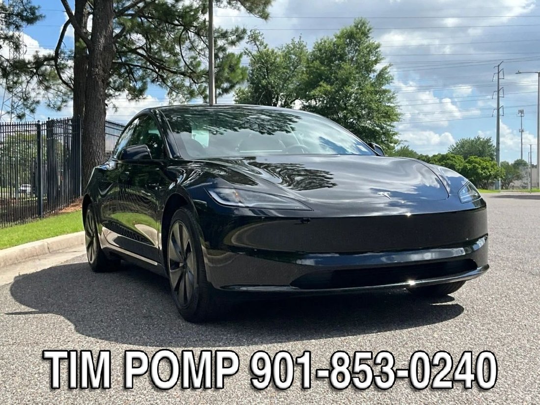 Sedan in Collierville, TN, United States 3 - 18206231