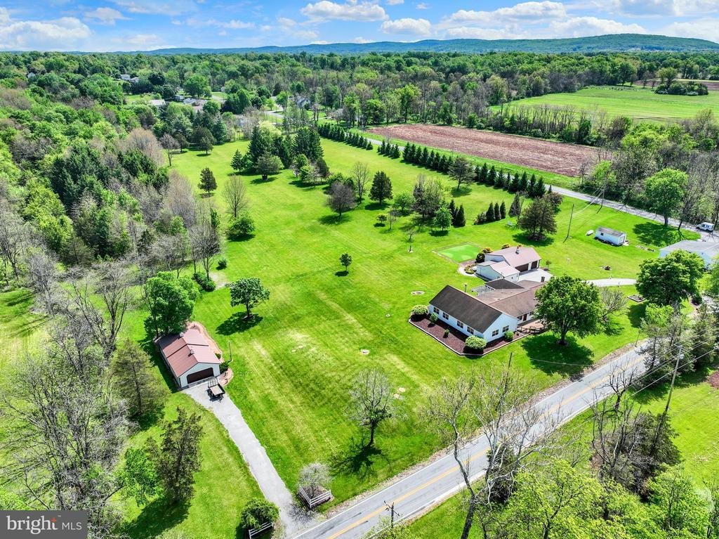 House in New Oxford, Pennsylvania, United States 5 - 18409066