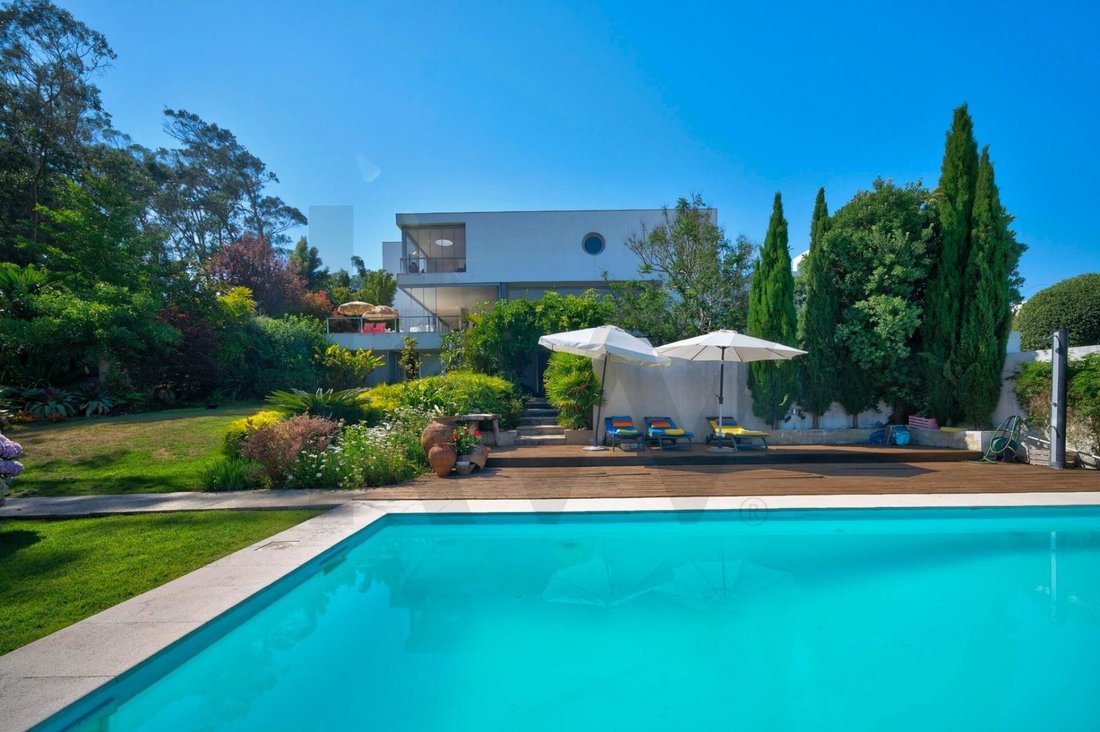 Townhouse in Rio de Mouro, Lisbon, Portugal 1 - 18411087