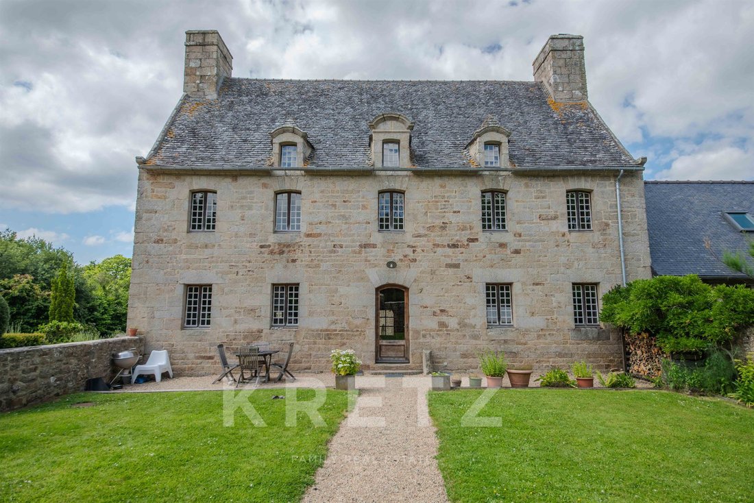 Estate in Ploumilliau, Brittany, France 1 - 18417529