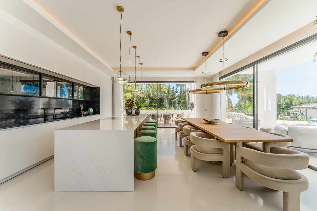 Villa in Sierra Blanca, Marbella, Spain 1 - 18412834