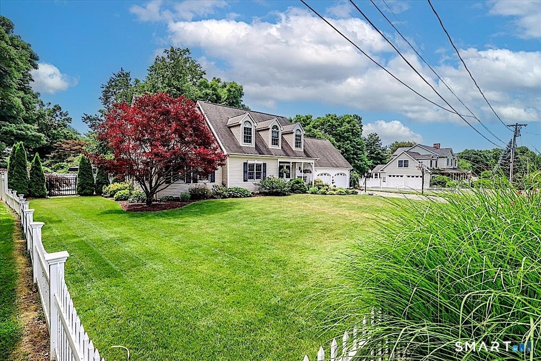 House in Newtown, Connecticut, United States 3 - 18380449
