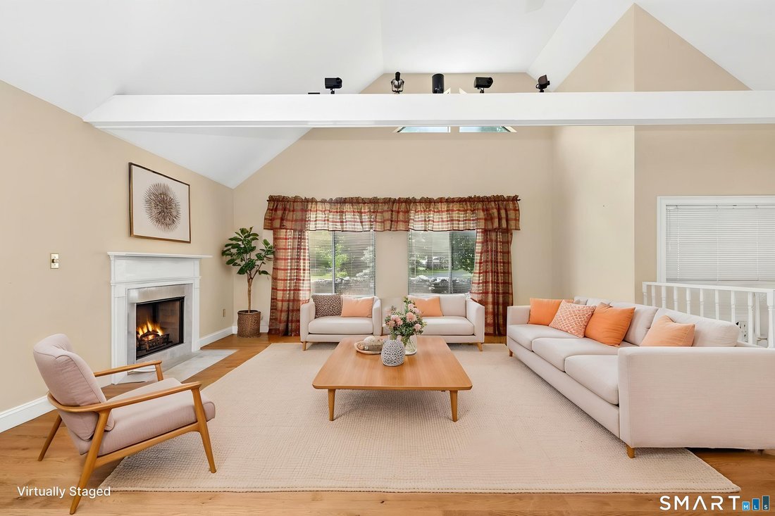 House in Newtown, Connecticut, United States 5 - 18184748