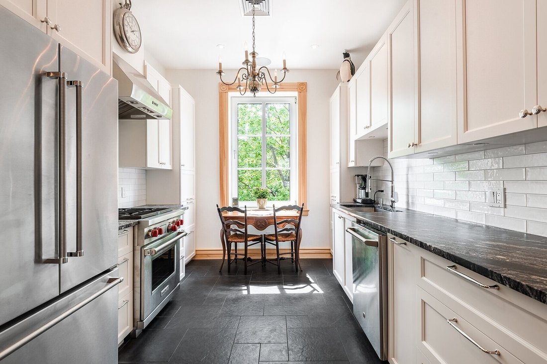 Apartment in Westmount, Quebec, Canada 4 - 18419370