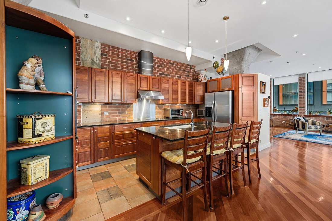 Condo in Montreal, Quebec, Canada 4 - 18419373