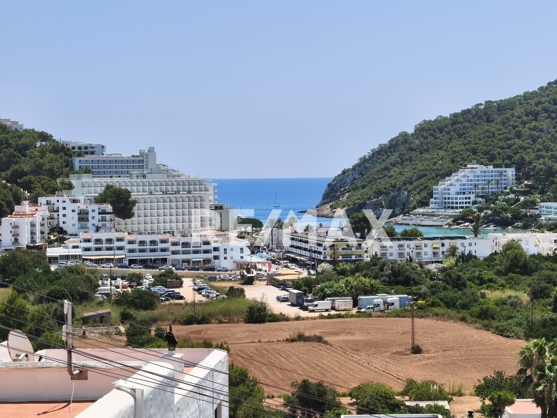 Apartment in Cala Llonga, Ibiza, Santa Eularia des Riu, Balearic Islands 1 - 17869153
