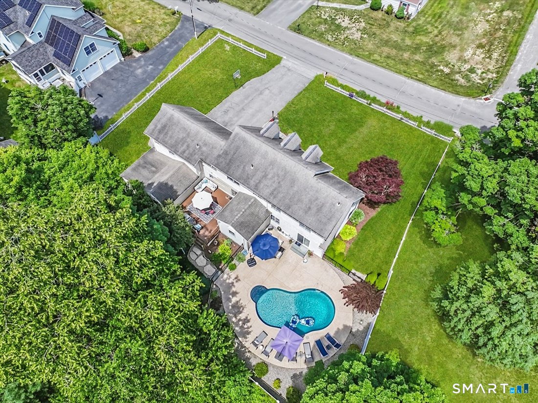 House in Newtown, Connecticut, United States 5 - 18380449