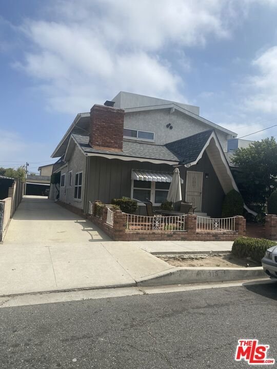 Inglewood, California, United States 1 - 18419280