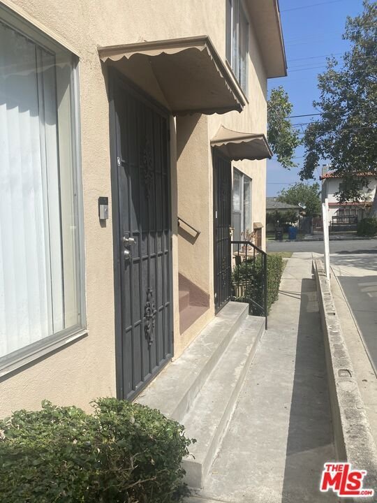 Inglewood, California, United States 2 - 18419282