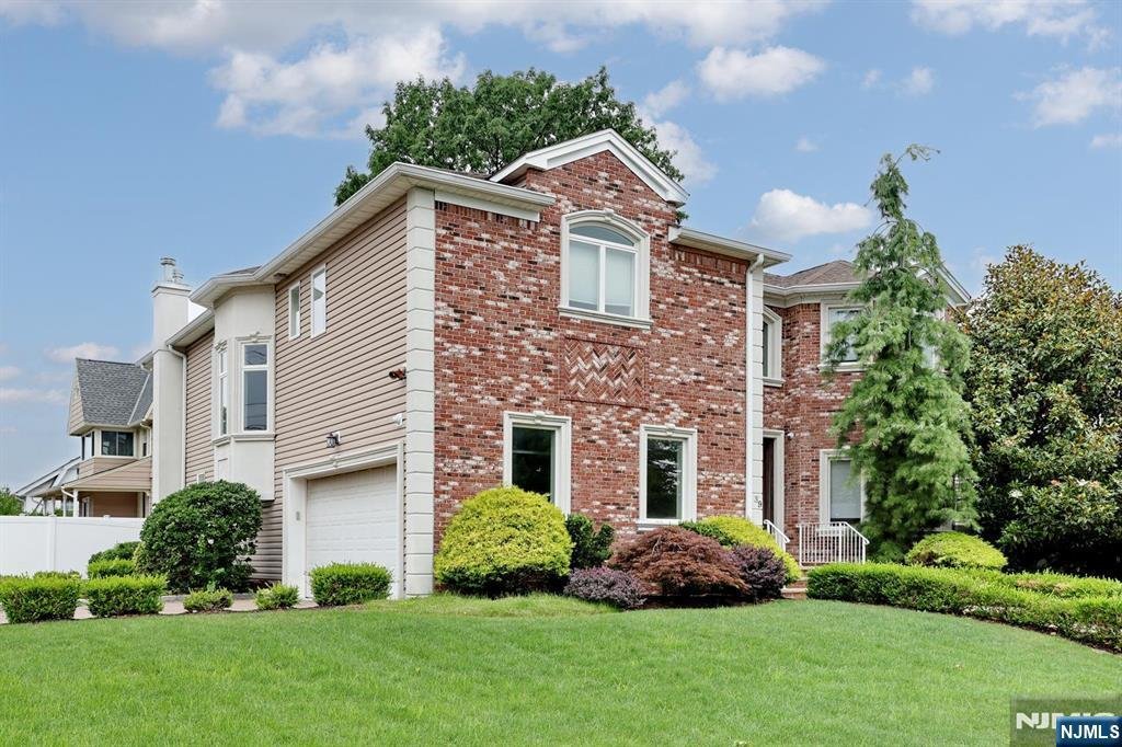 House in Hasbrouck Heights, New Jersey, United States 2 - 18418224