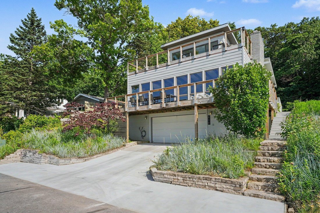 House in Beverly Shores, Indiana, United States 1 - 18418240