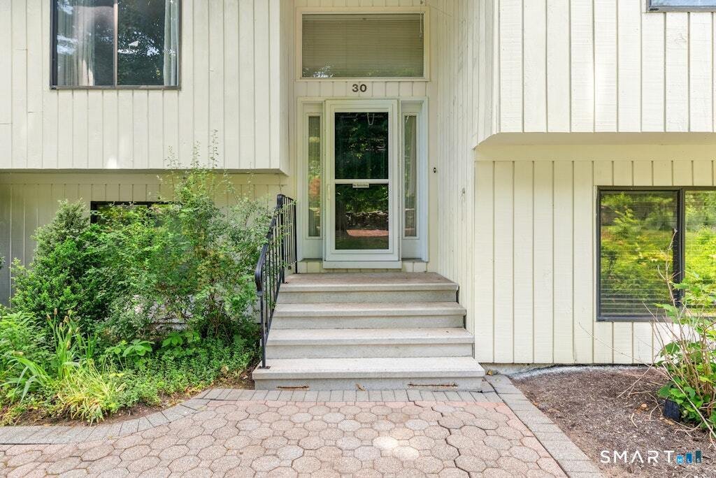 House in Newtown, Connecticut, United States 3 - 18184748