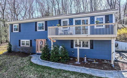House in Danbury, Connecticut, United States 1