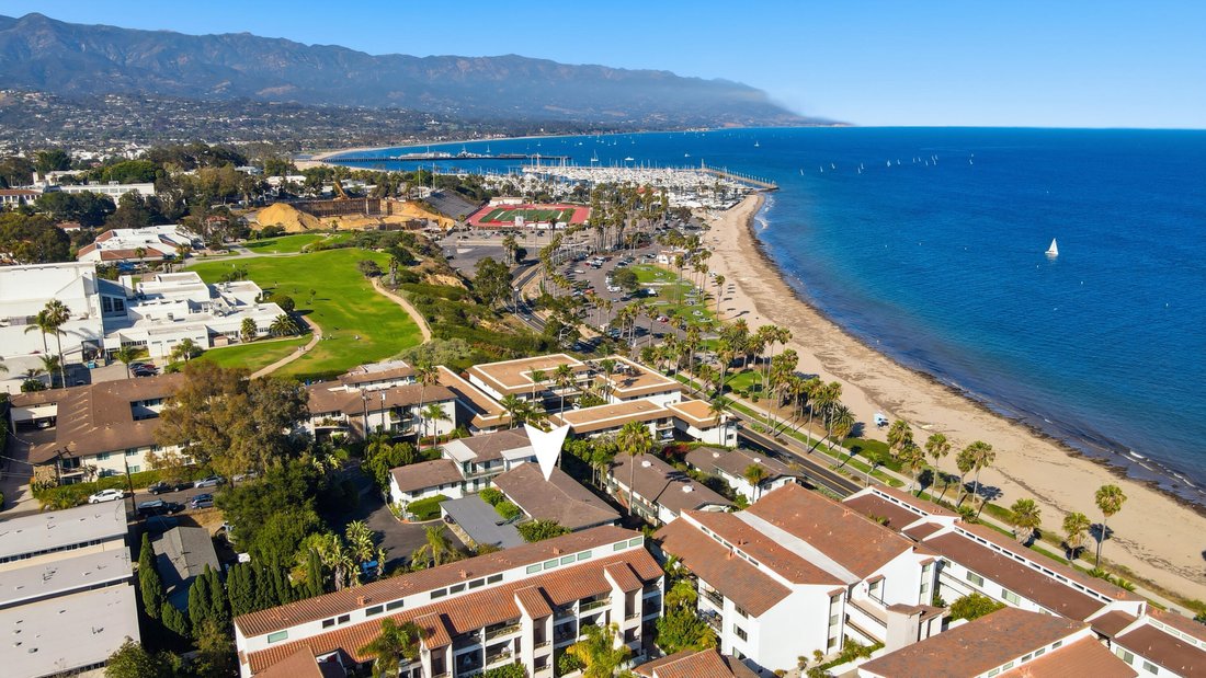 Condo in Santa Barbara, California, United States 2 - 18419023