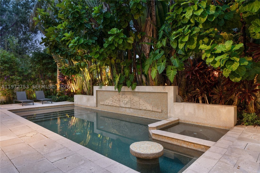 House in Miami, Florida, United States 2 - 17334836