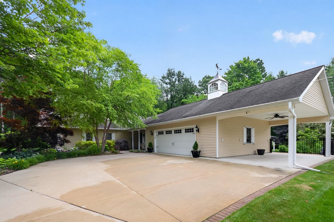 House in Midland, Michigan, United States 4 - 18417567