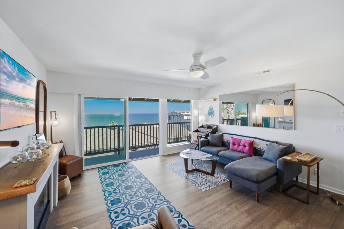 Condo in Santa Barbara, California, United States 5 - 18419023