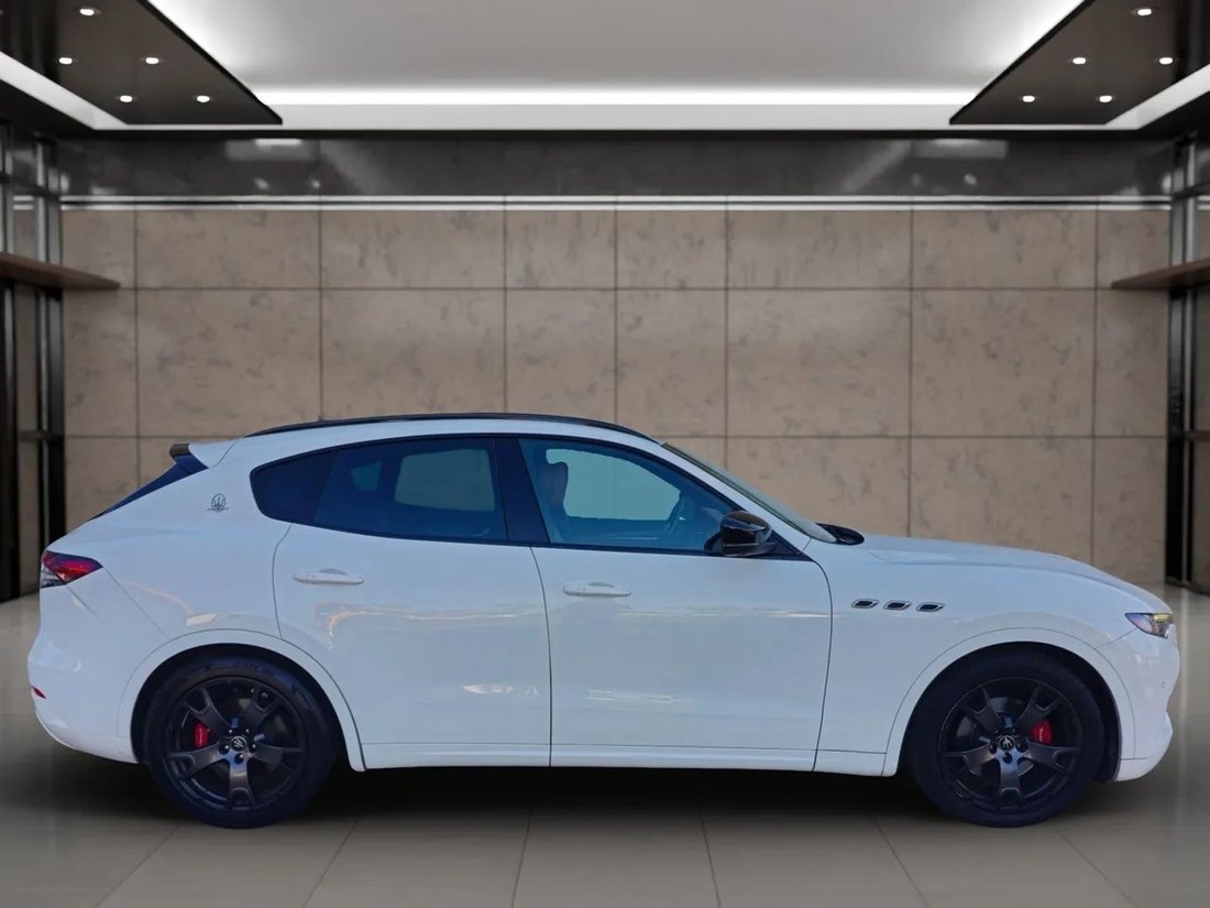Suv in Fullerton, CA, United States 5 - 18417609