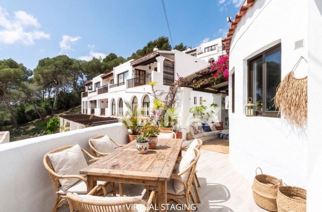 Apartment in Cala Llonga, Ibiza, Santa Eularia des Riu, Balearic Islands 4 - 17869153