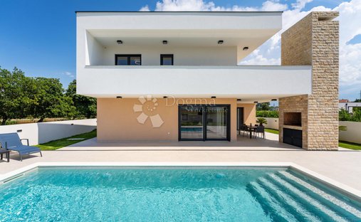 House in Nin, Zadar County, Croatia 1