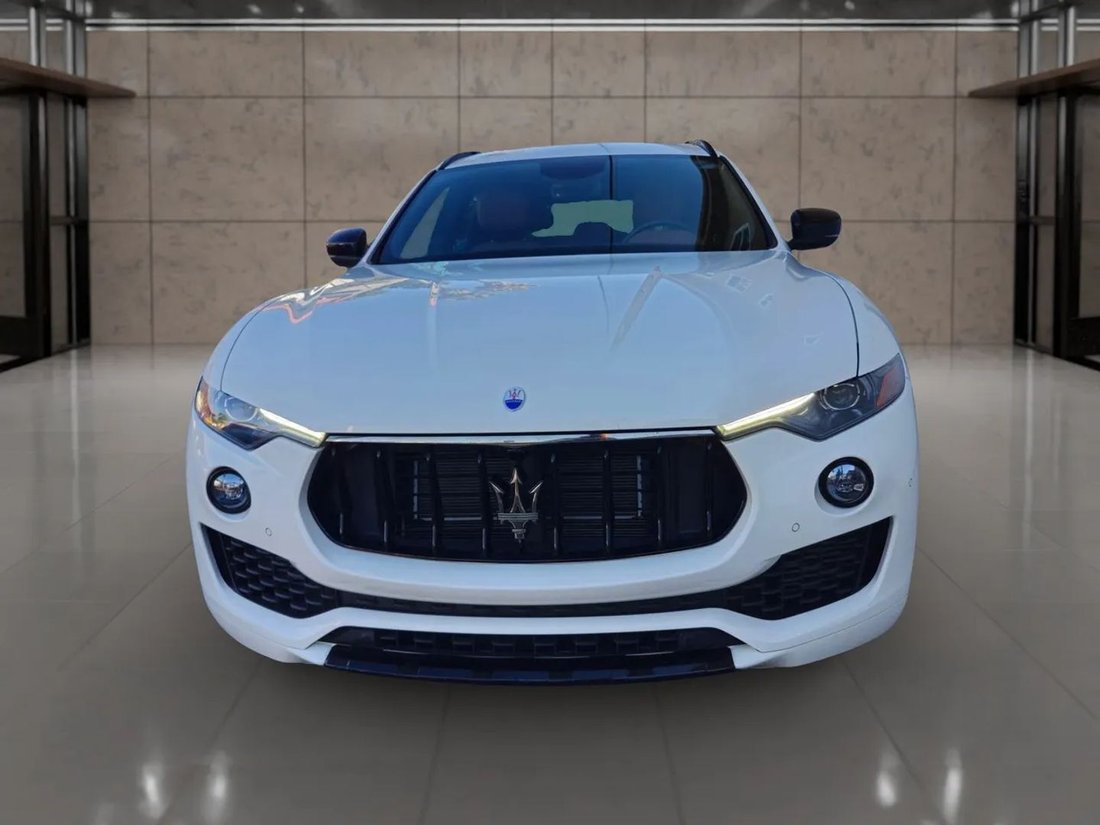 Suv in Fullerton, CA, United States 2 - 18417609