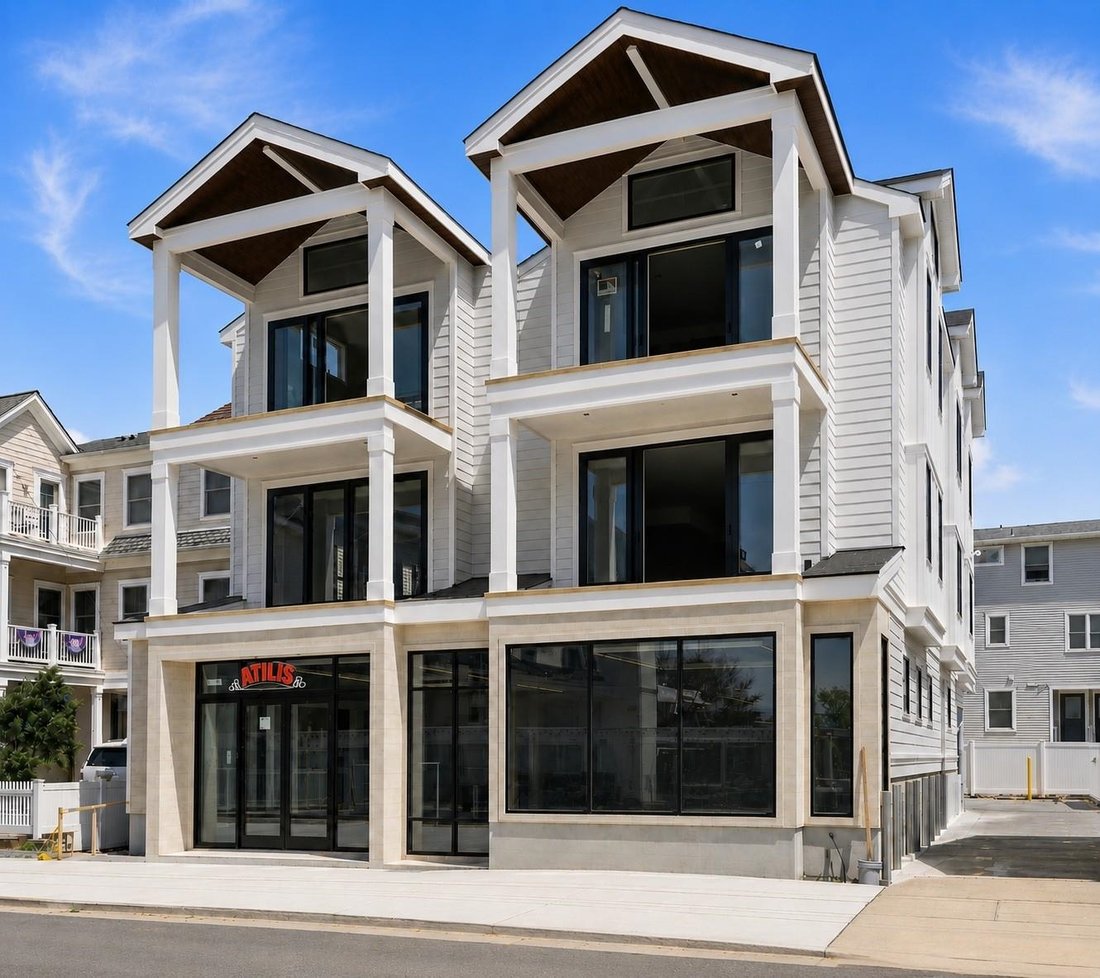Condo in Sea Isle City, New Jersey, United States 1 - 18349103