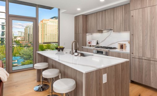 Condo in Bellevue, Washington, United States 1