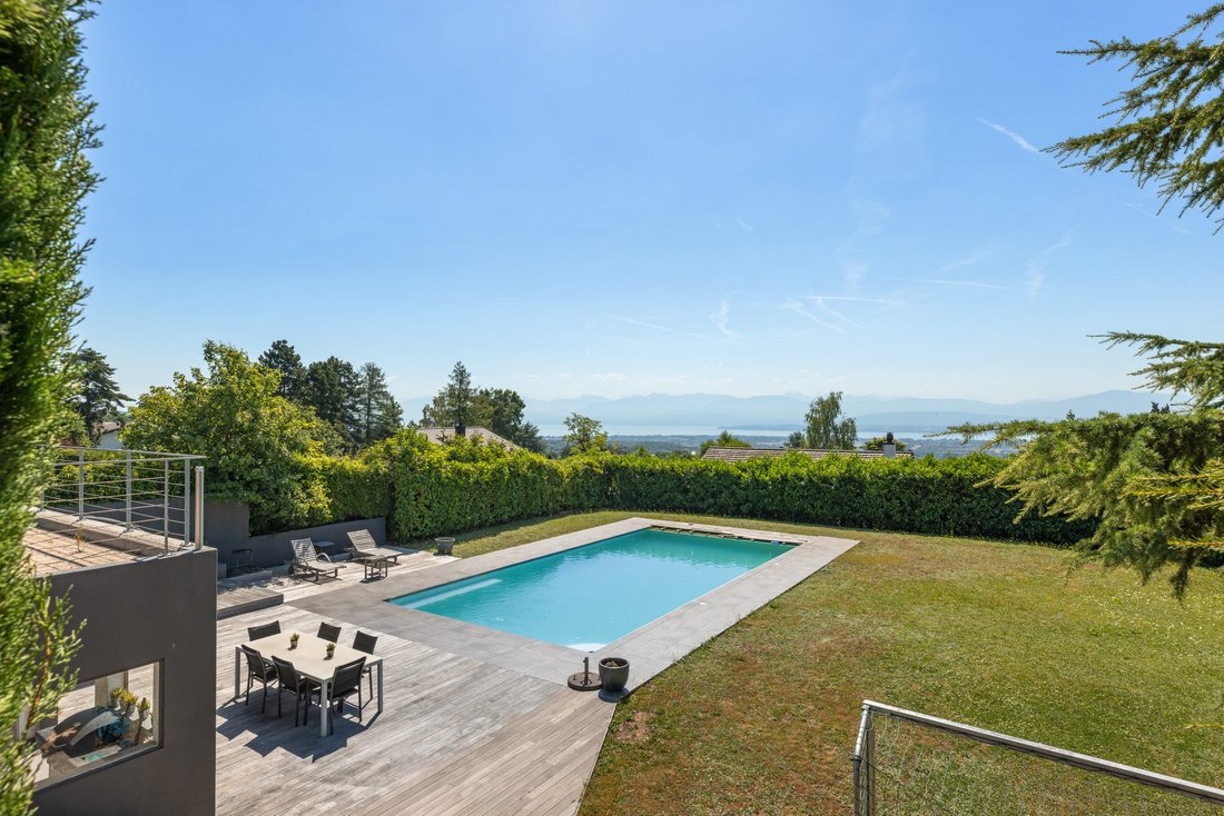 House in Genolier, Vaud, Switzerland 2 - 18419386