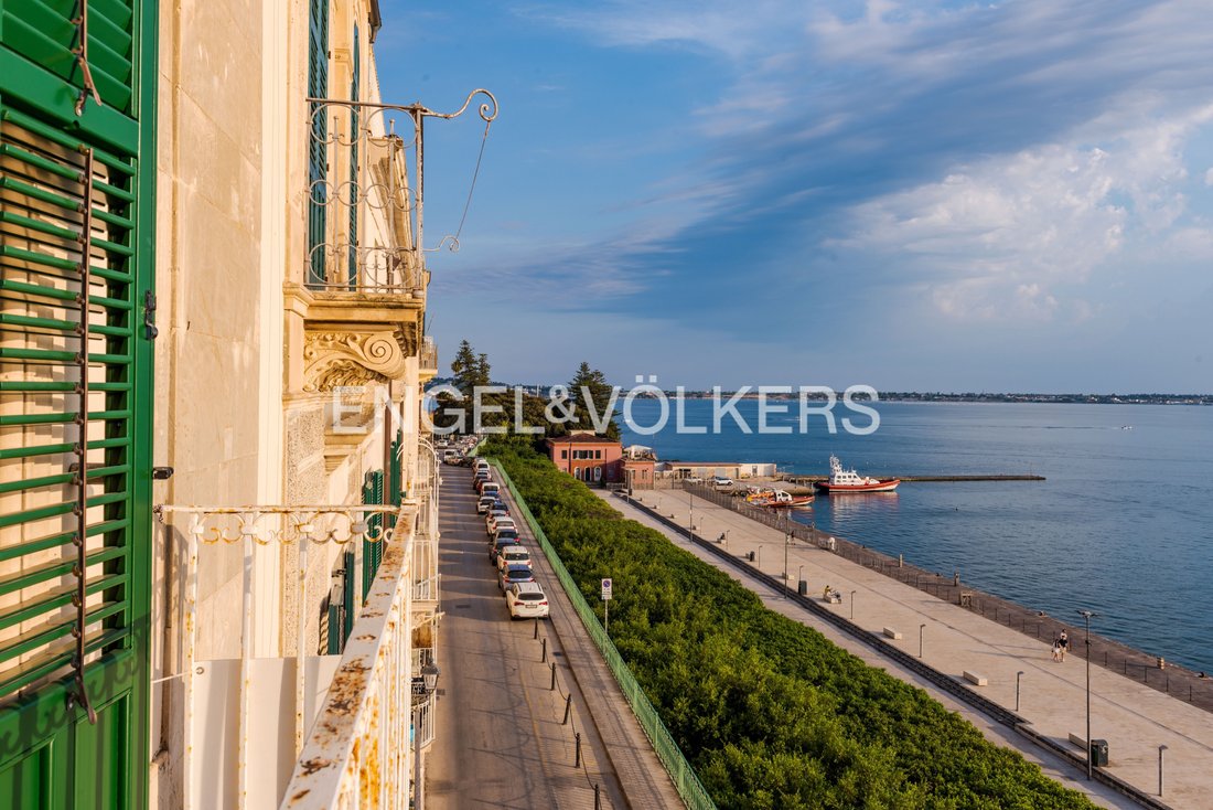 Apartment in Ortigia, Sicily, Italy 5 - 18419486