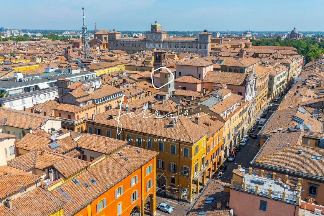 Apartment in Historic Center, Modena, Emilia-Romagna 2 - 18305236