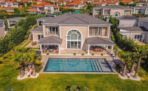 Villa in Alkent 2000, İstanbul, Turkey 1