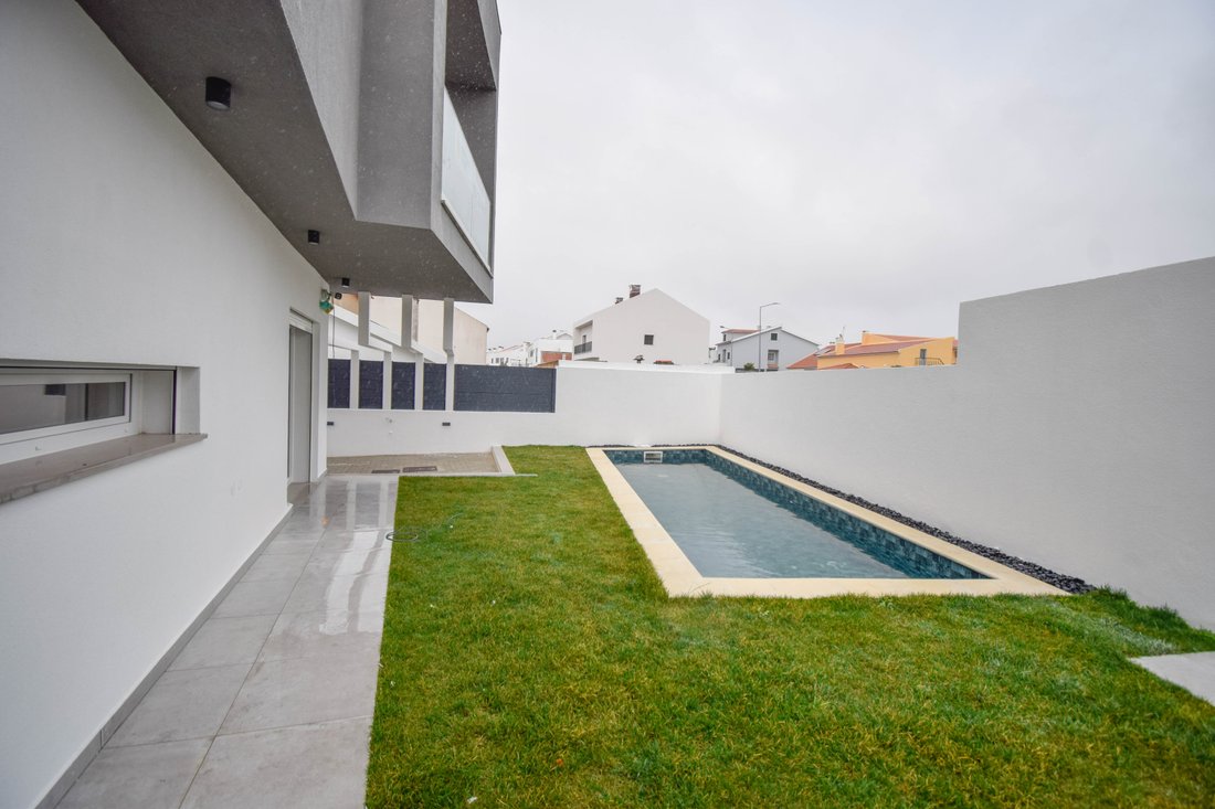 House in Sao Domingos de Rana, Lisbon, Portugal 5 - 18419415