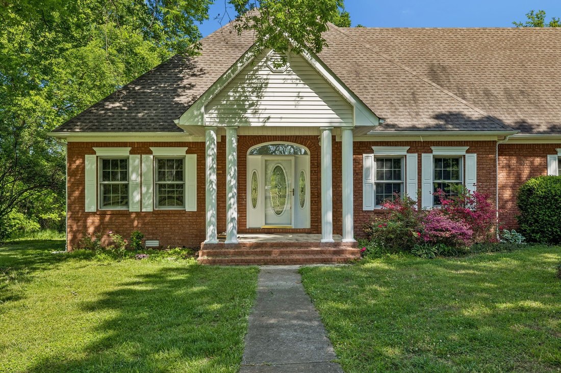House in Castalian Springs, Tennessee, United States 2 - 18419606