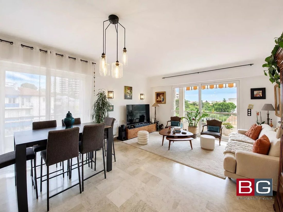 Apartment in Antibes, Provence-Alpes-Côte d'Azur, France 2 - 17694887