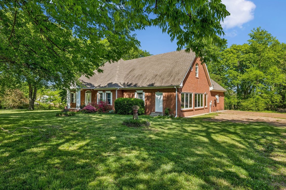 House in Castalian Springs, Tennessee, United States 5 - 18419606