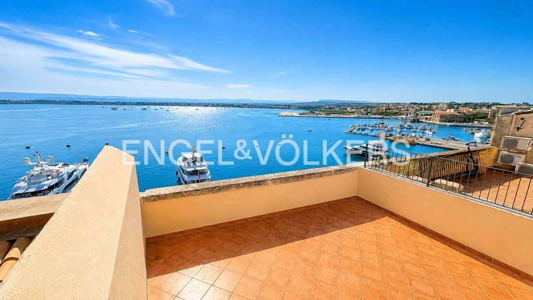 Apartment in Ortigia, Sicily, Italy 2 - 18419486