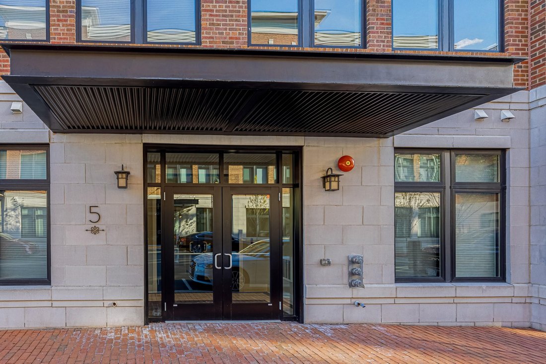 Condo in Leesburg, Virginia, United States 1 - 18419535
