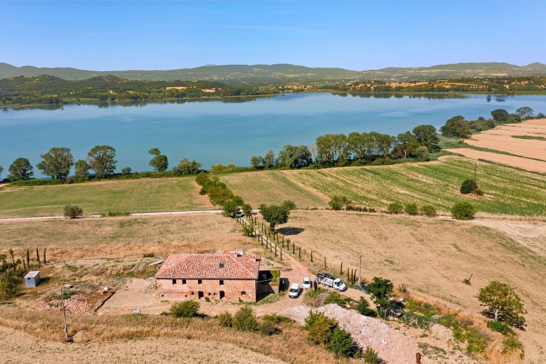 House in Castiglione del Lago, Umbria, Italy 4 - 18419489