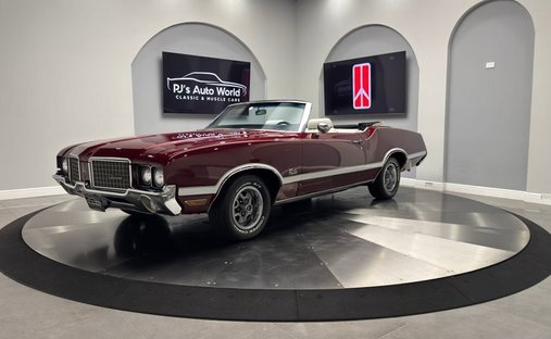 Numbers Matching Engine and Transmission  White Bucket Seat Interior  Power Top! in Clearwater, United States 1