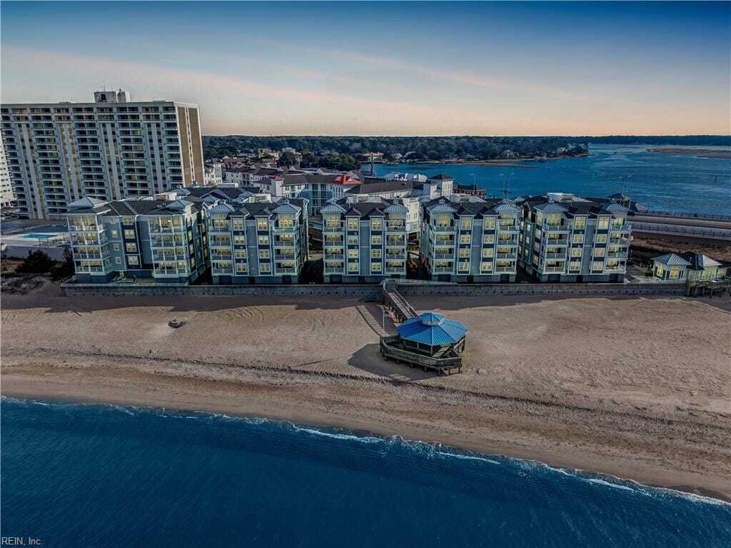 Condo in Virginia Beach, Virginia, United States 2 - 18040569