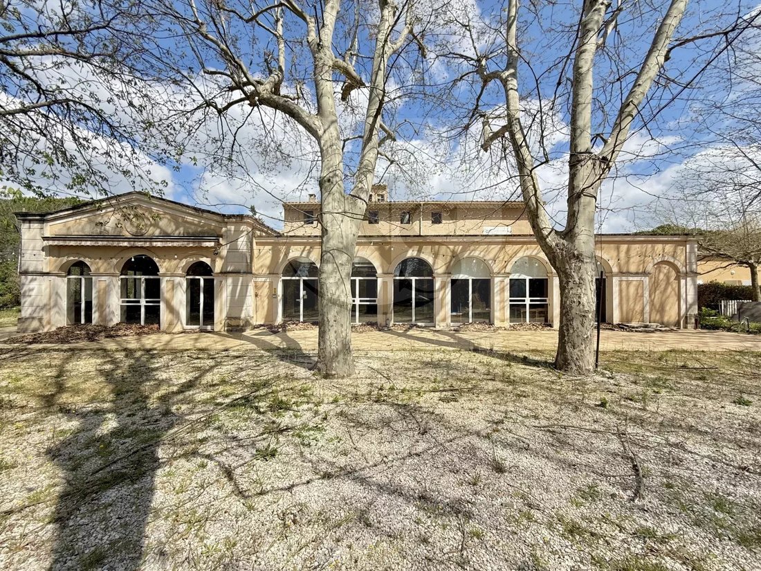 Estate in Plateau de Puyricard-La Trévaresse, Aix-en-Provence, France 1 - 14387724