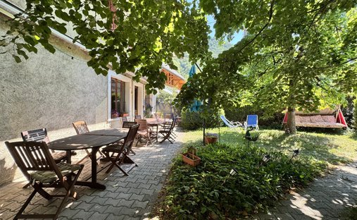 Doussard, Auvergne-Rhône-Alpes, France 1
