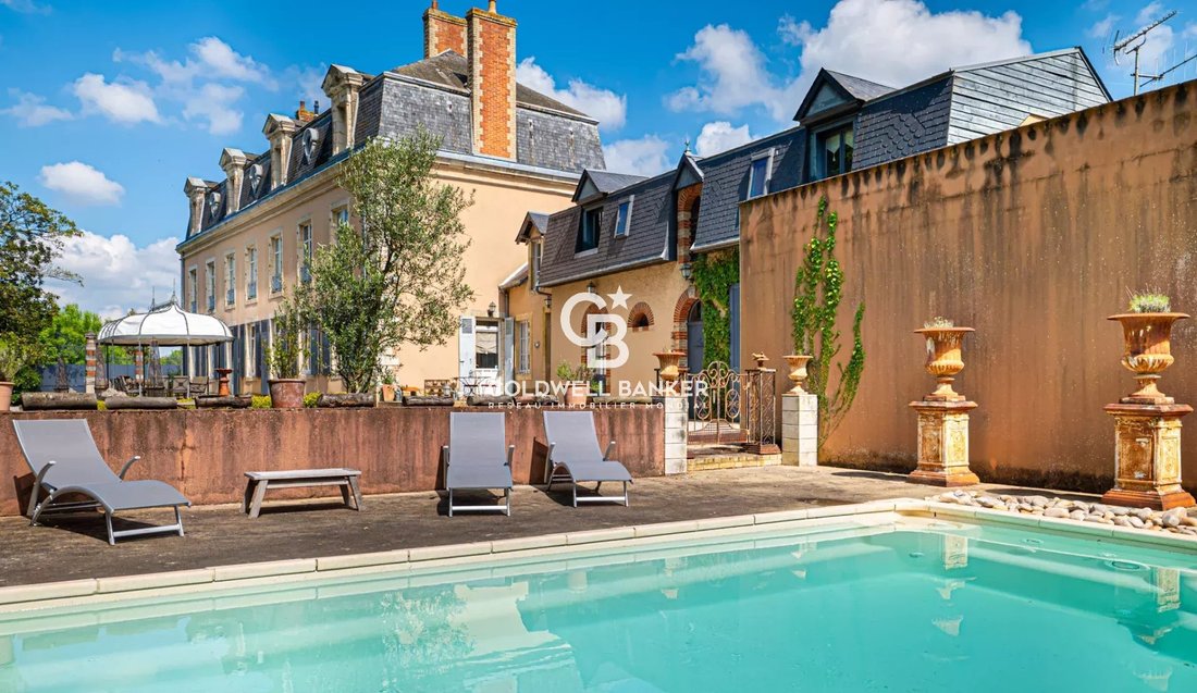 Castle in Gare-Sud, Le Mans, France 1 - 14511422