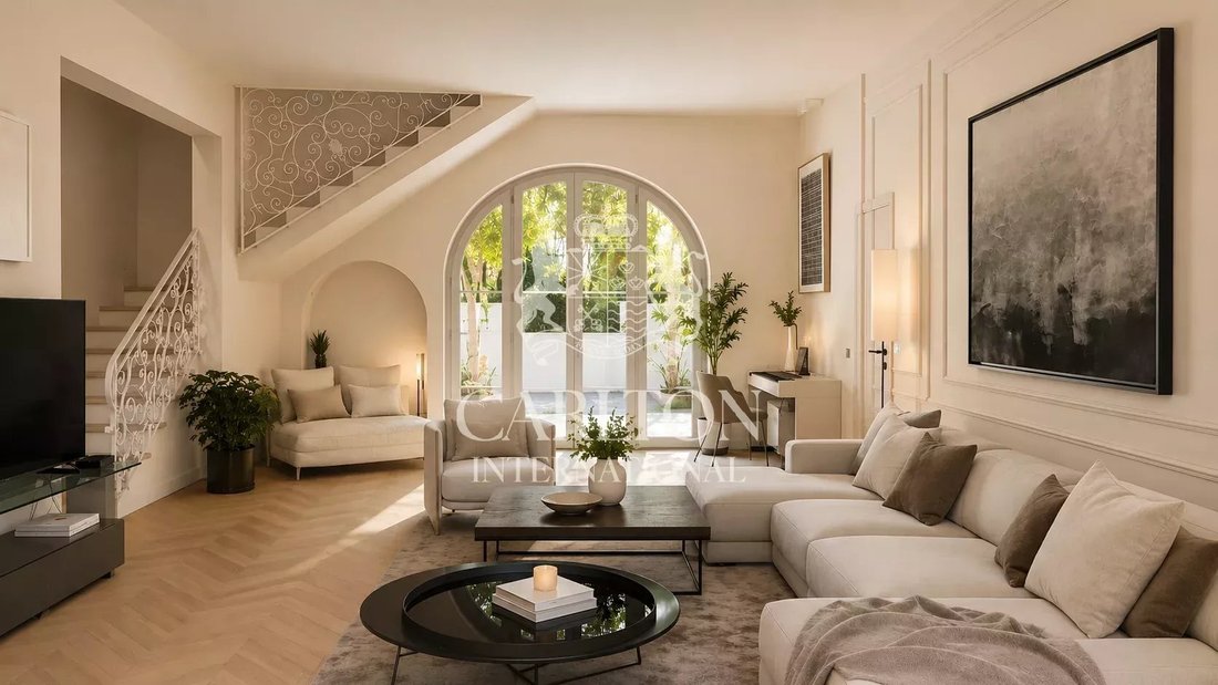 Villa in Cannes, Provence-Alpes-Côte d'Azur, France 2 - 18419570